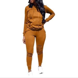 Distressed Fitted 2-Piece Sweatsuit with Pockets